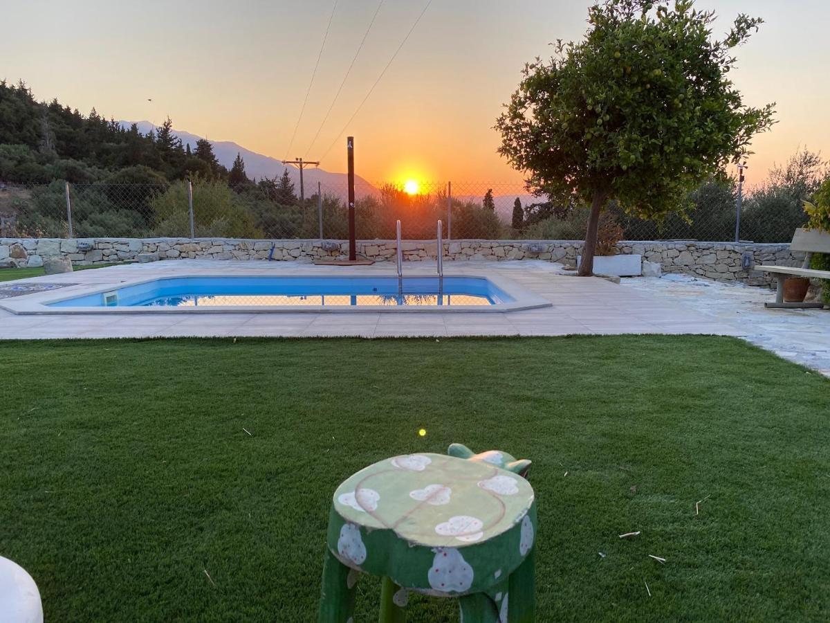 Fílippos Old Stone Villa In Apokoronas Villa Nostalgia Kreta מראה חיצוני תמונה